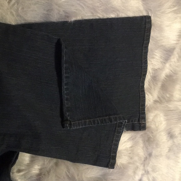 Lane Bryant Venezia size 5 🟨 stretch flare Jean - Picture 3 of 9
